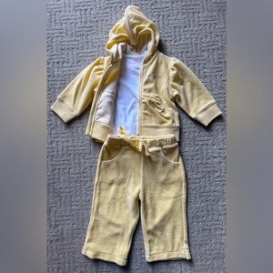 NWOT Authentic baby bebe 3pc Velour Outfit (3-6m)